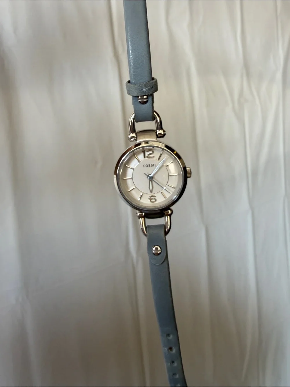 Fossil Women's Silver Case Light Gray Leather Strap Watch